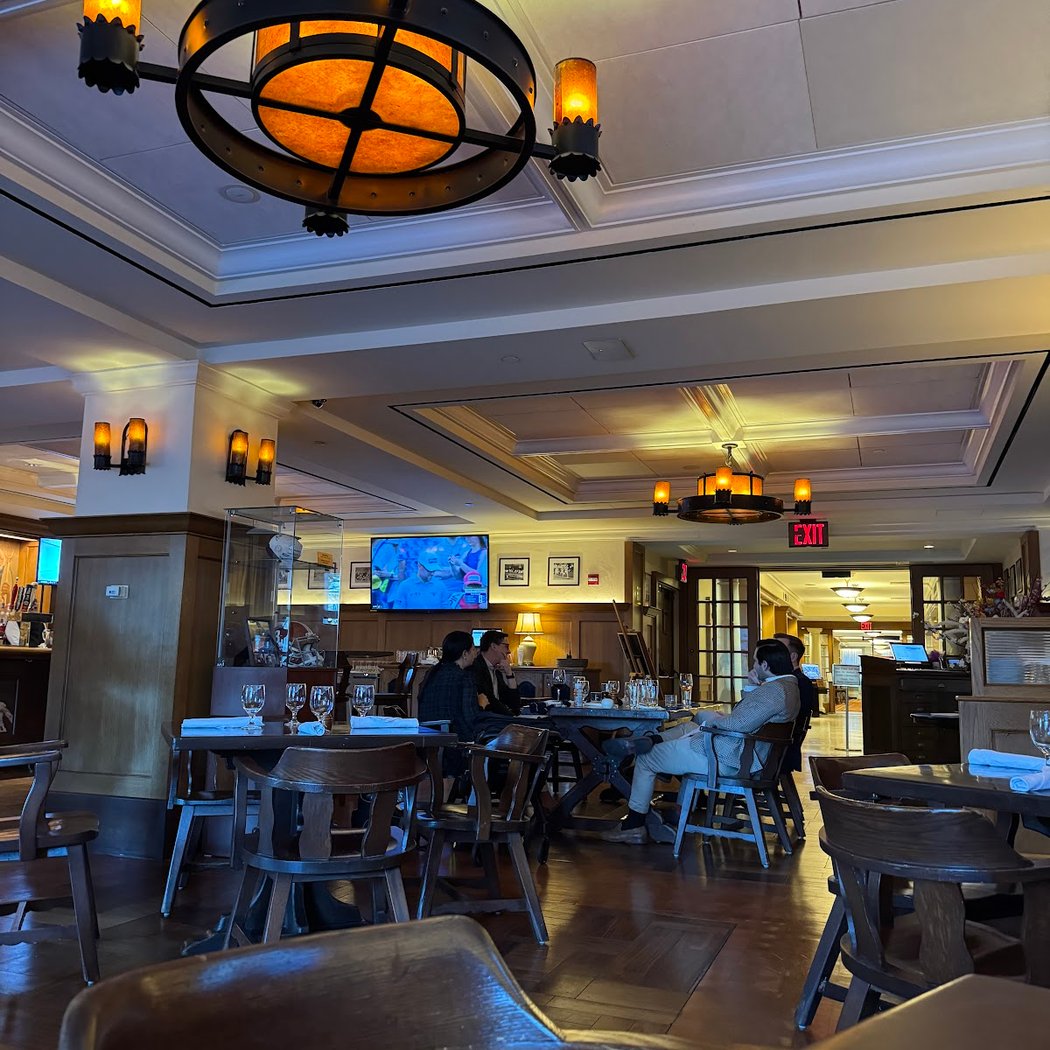 NYAC Cocktail Lounge 3