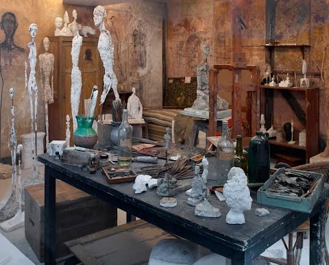 Alberto Giacometti. Ne Pas Parler de Sculptures Peintes 1