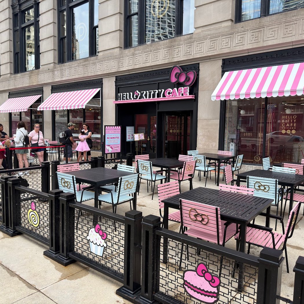 Hello Kitty Cafe 3