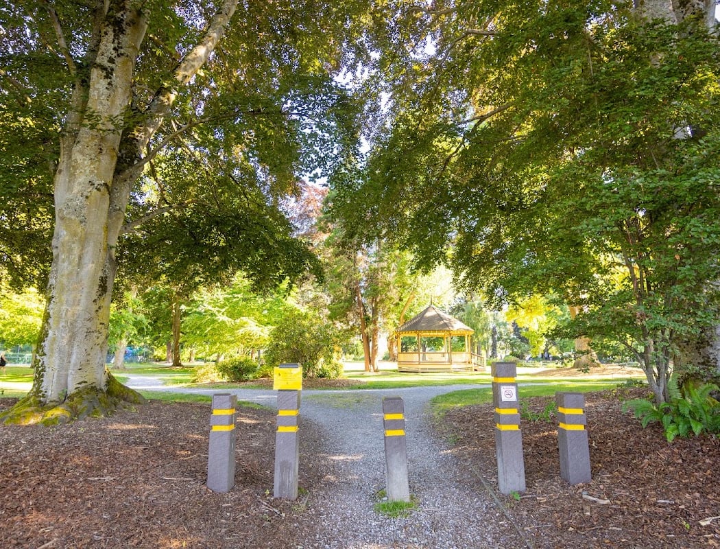 Elizabeth Park 2