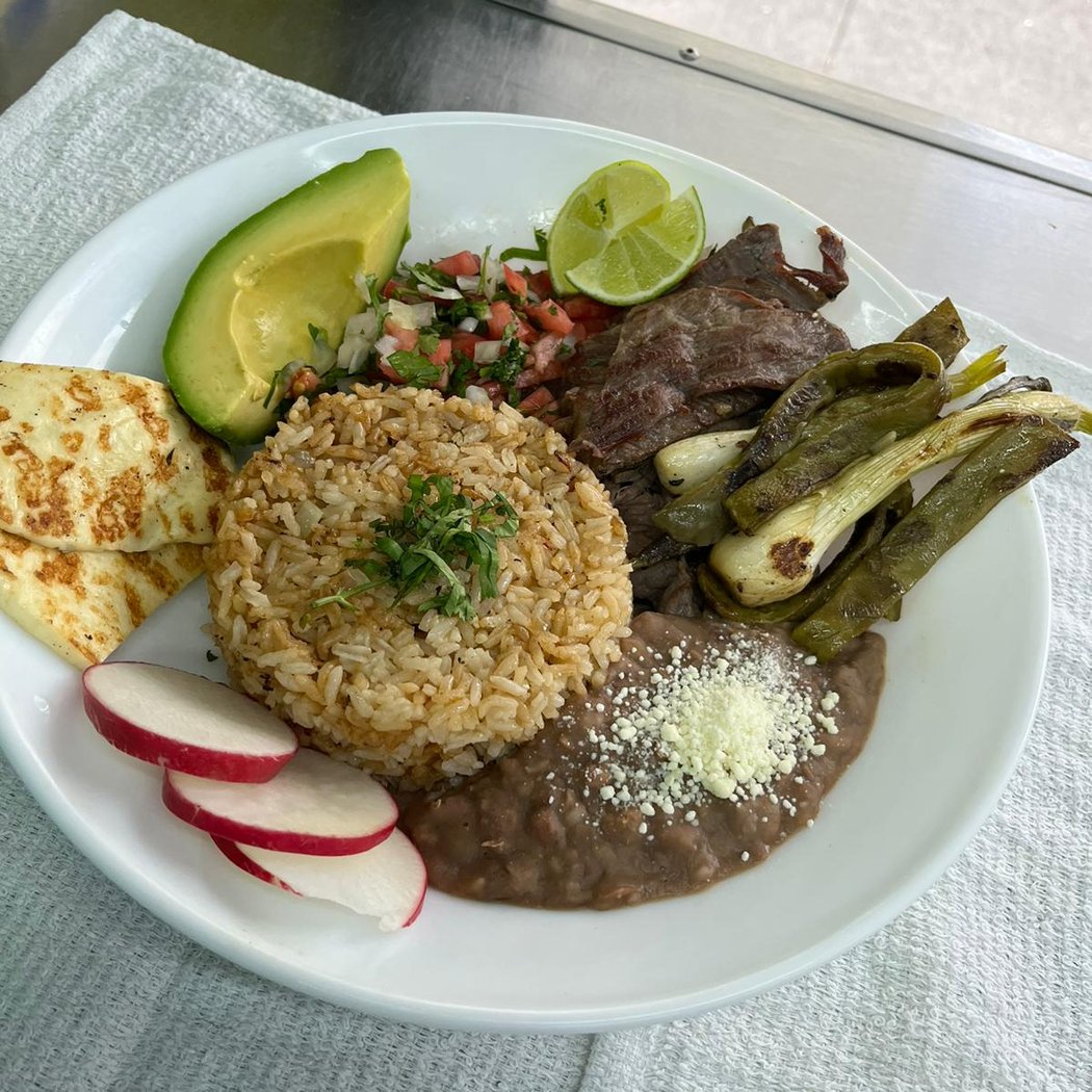 Tacos el Aguila 1