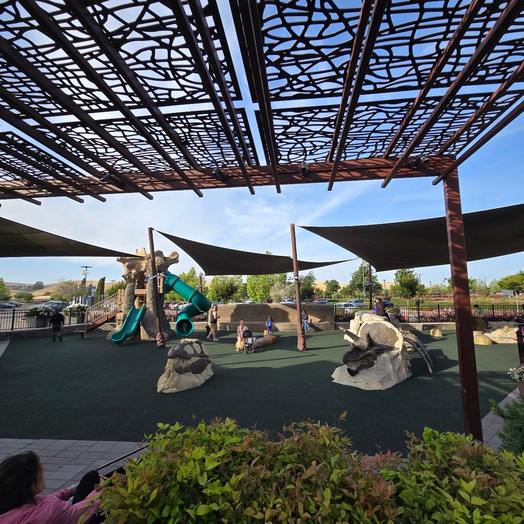 Kid's Playground @ San Francisco Premium Outlets 3