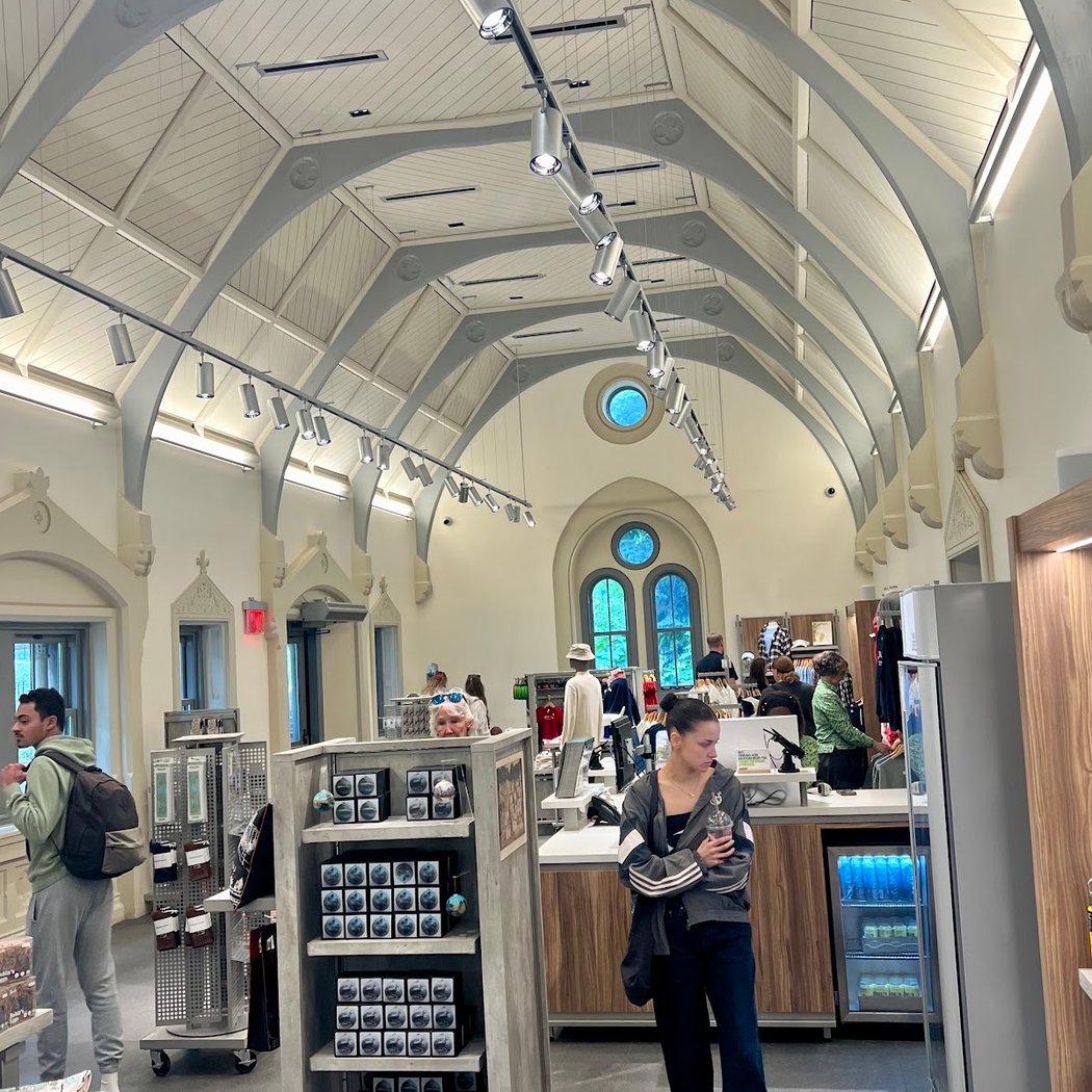 Gilder Gift Shop 2