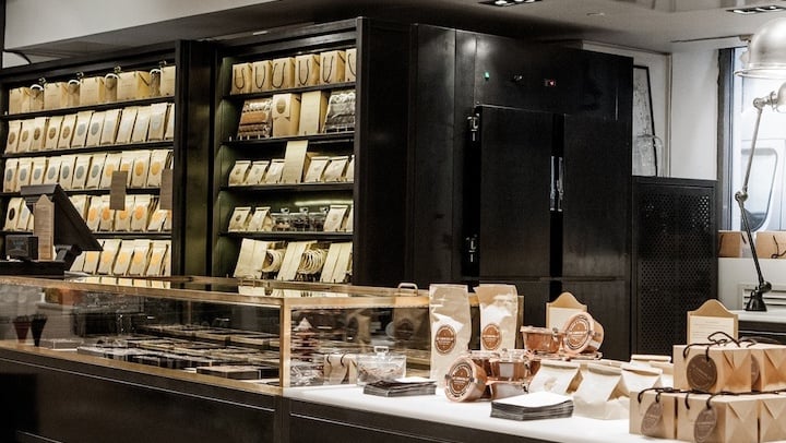 Le Chocolat Alain Ducasse, Corner Galeries Lafayette 1