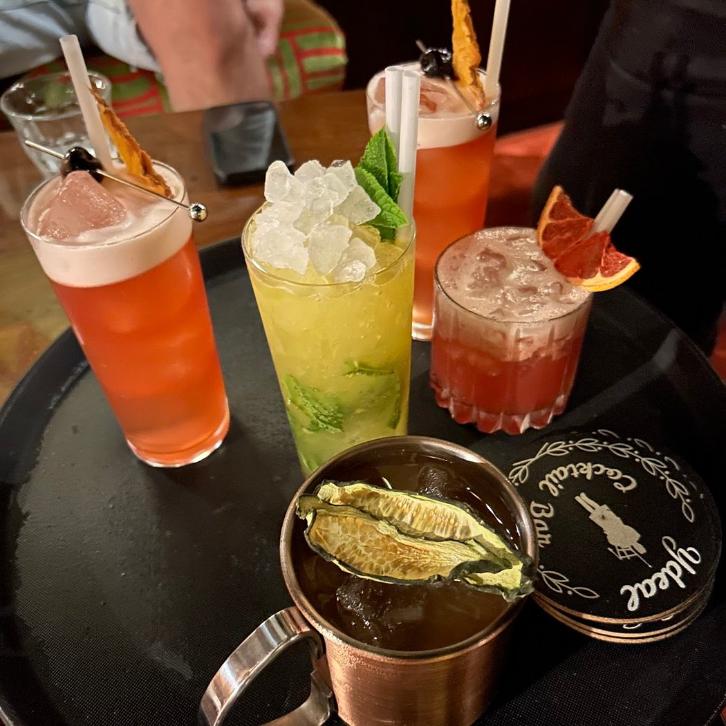 Ideal Cocktail Bar 1