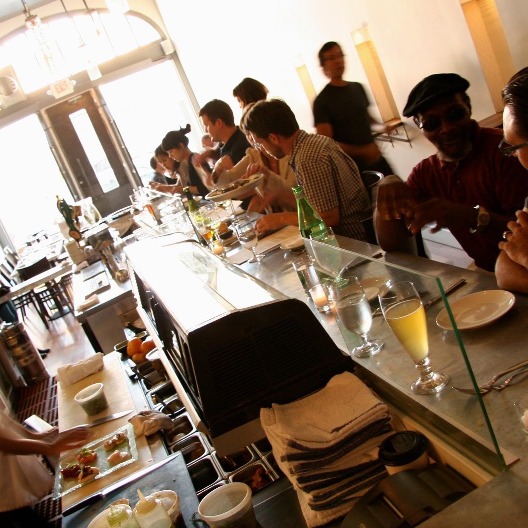 Bar Crudo 2