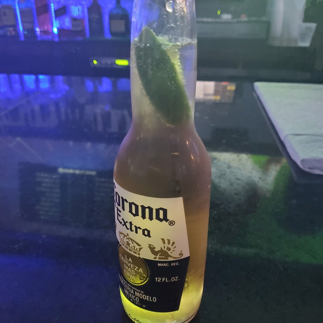 California Sports Bar 2