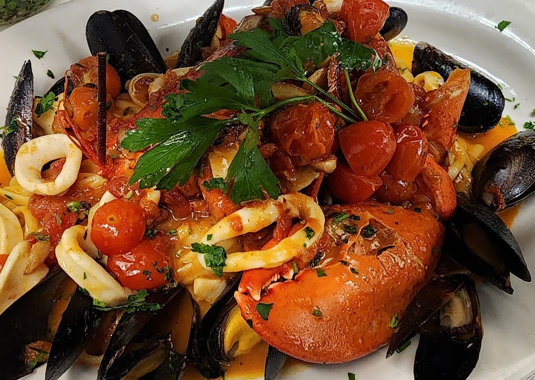 Loughran's Irish Pub & Eatery 1