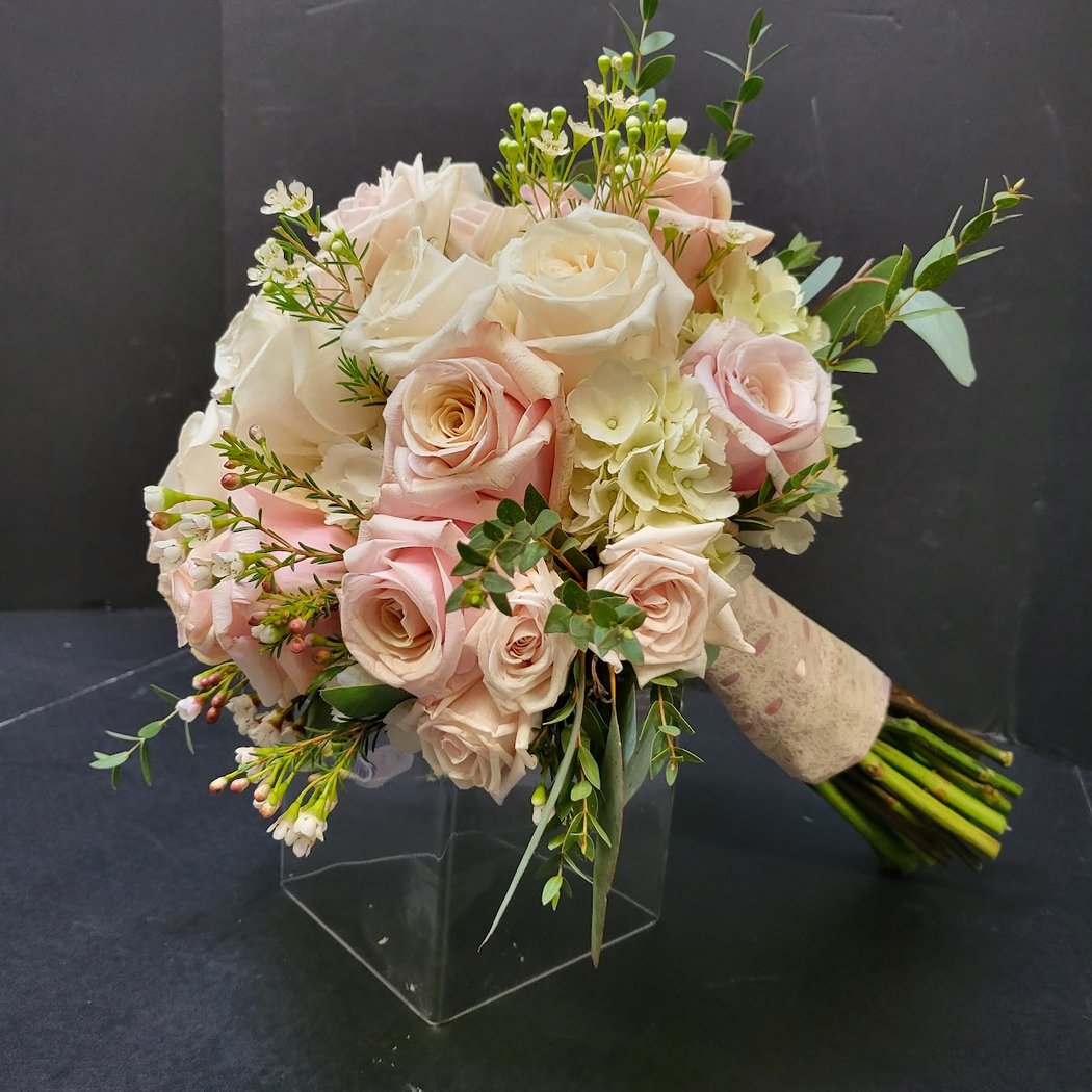 Foti Flowers At Yuess Gardens 1