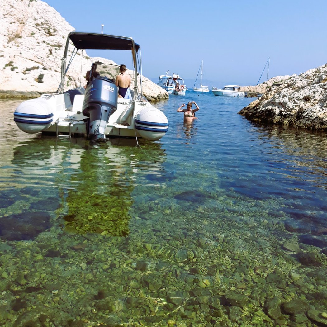 Localanque | Balades, Croisières & Location Bateaux Marseille Calanques Frioul 4