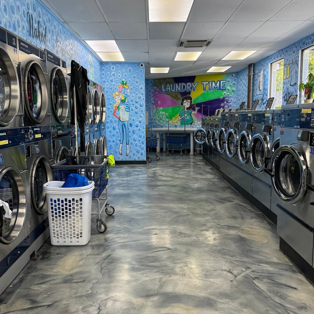 Tons of Bubbles Laundromat 3