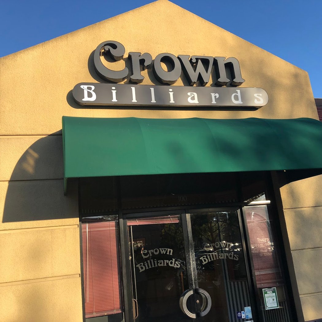 Crown Billiards 3