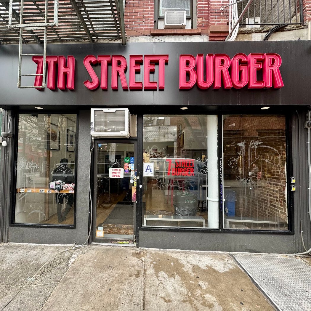 7th Street Burger Lower East Side 2