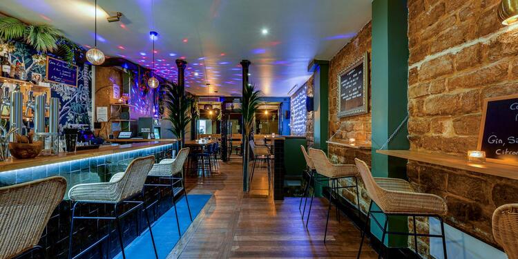 Bar 219StMaur 2