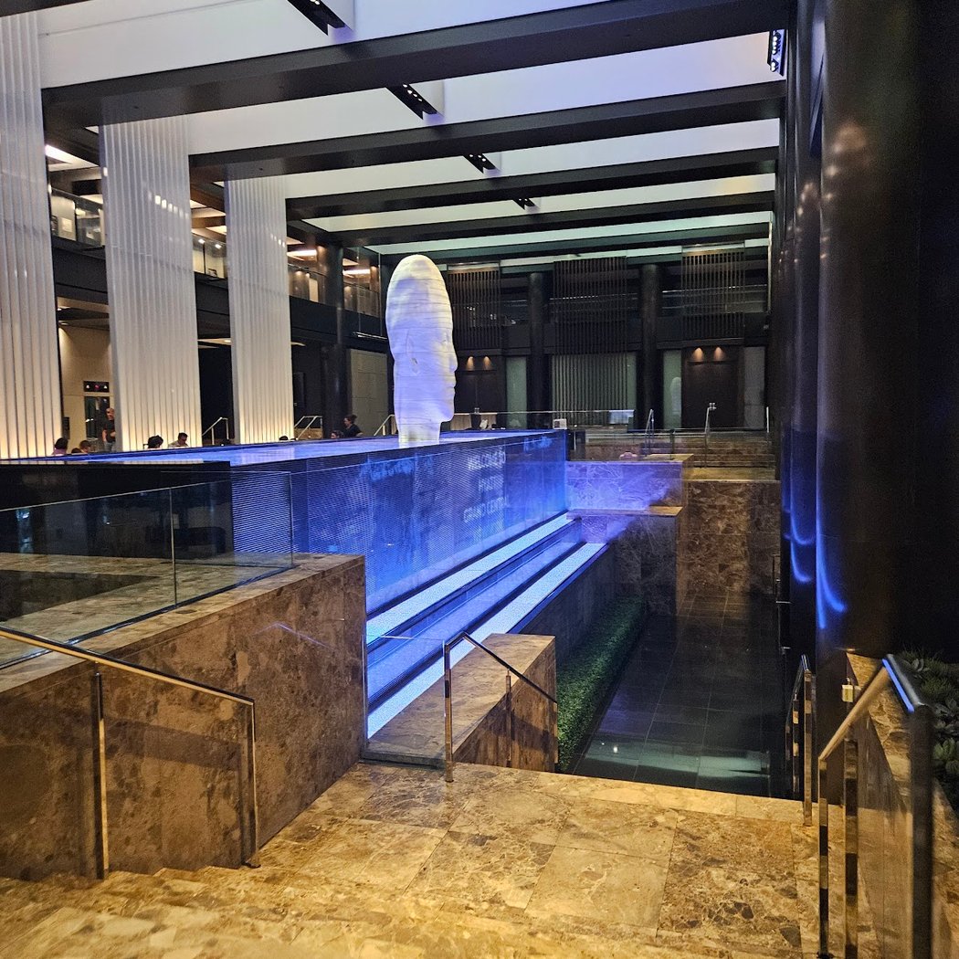 Hyatt Grand Central New York 3