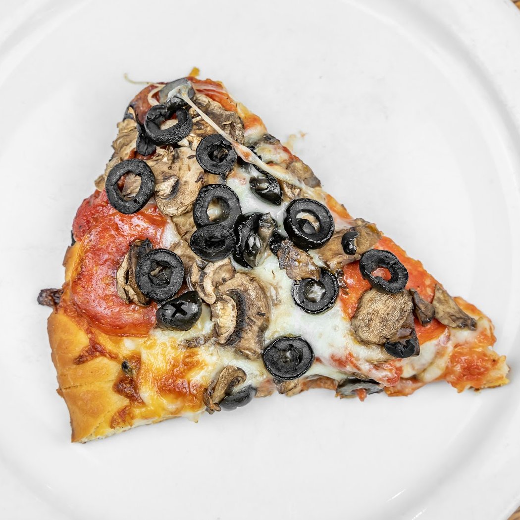 Bogey's Pizza Co 3