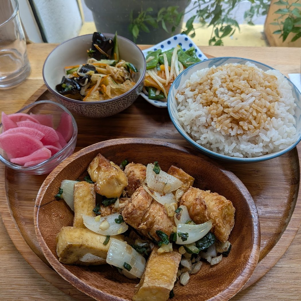 Chez Eating 1