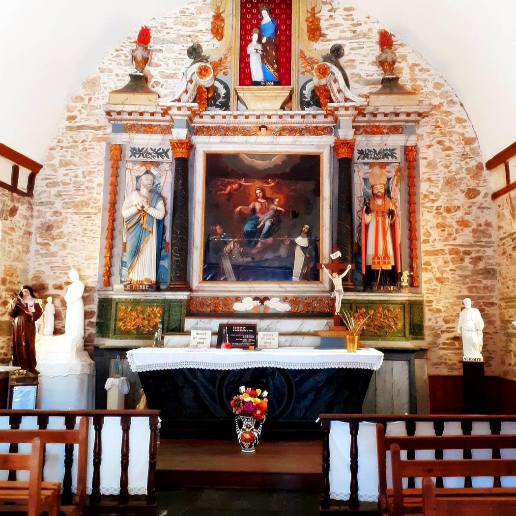 Église paroissiale Saint-Julien à Saint-Julien-de-Vouvantes 1