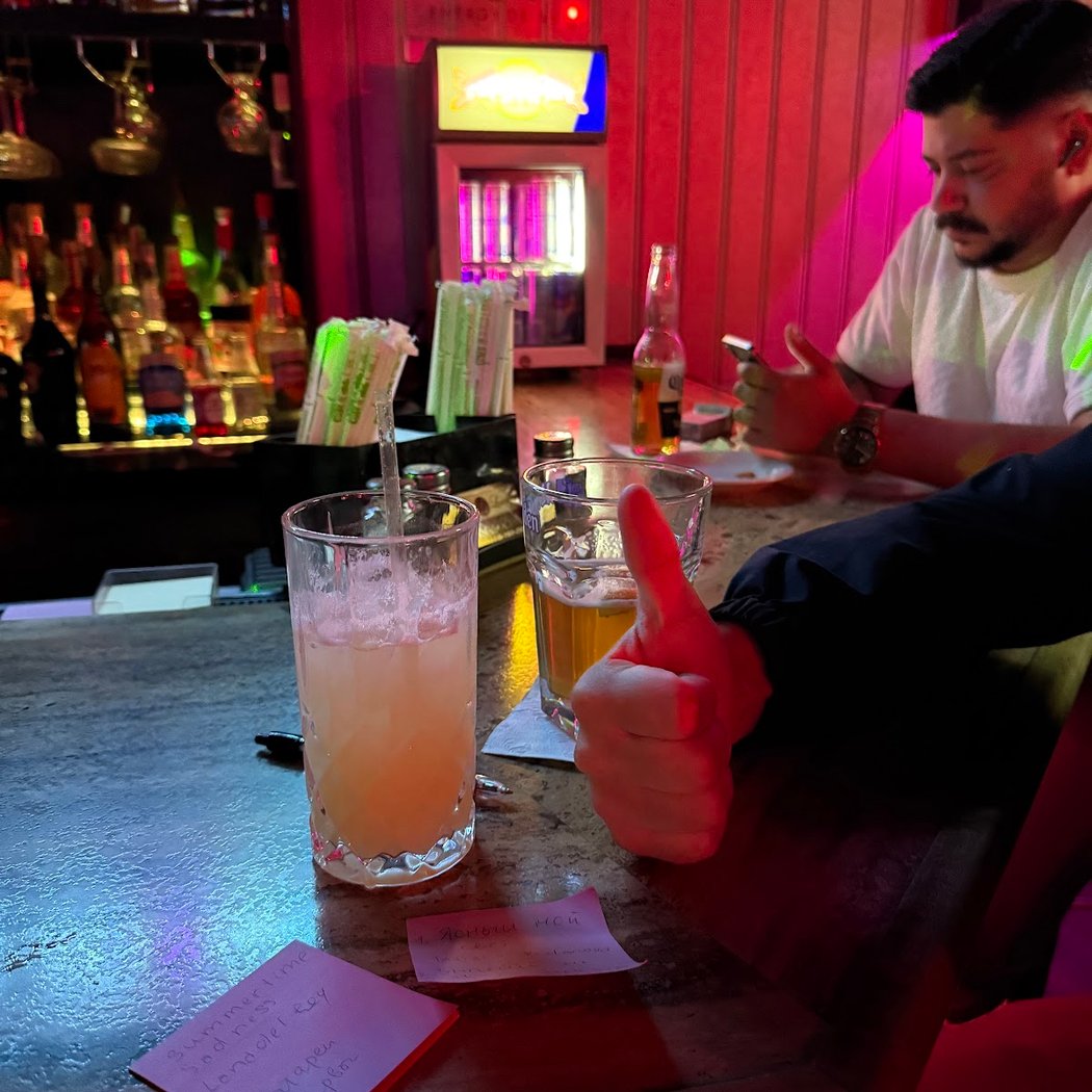 Estelle Lounge and Karaoke Bar 3