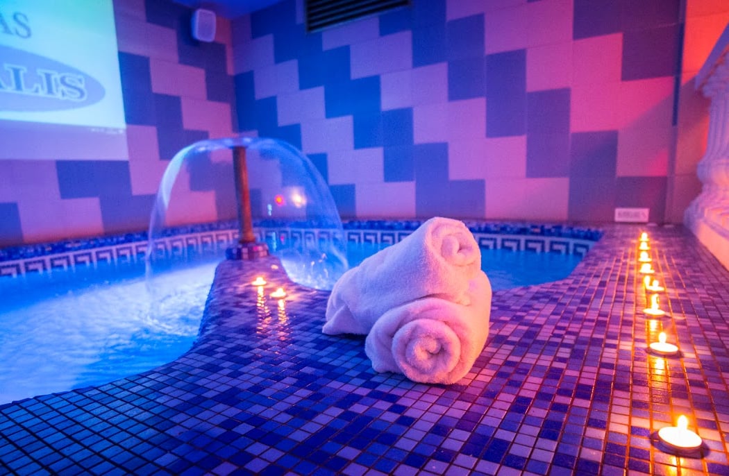 Bathhouse Sauna Gay Hispalis 1
