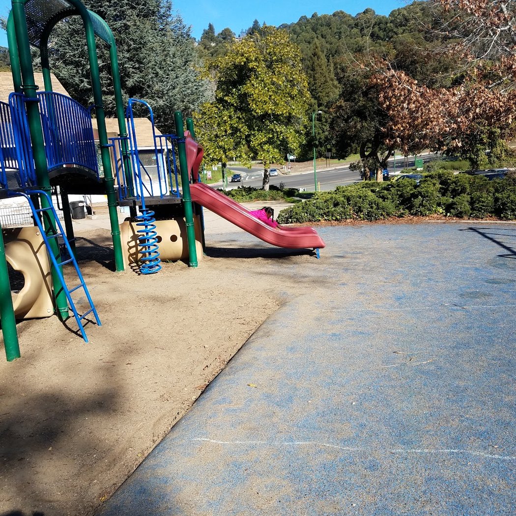 Redwood Heights Recreation Center 3