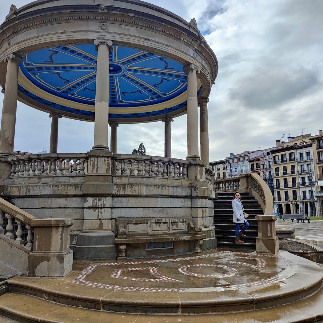 Plaza del Castillo 2