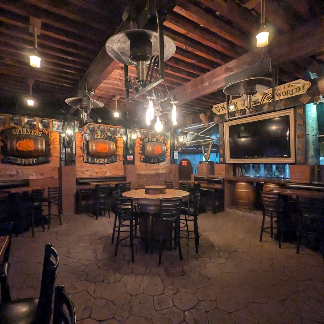 Molly Magees 3