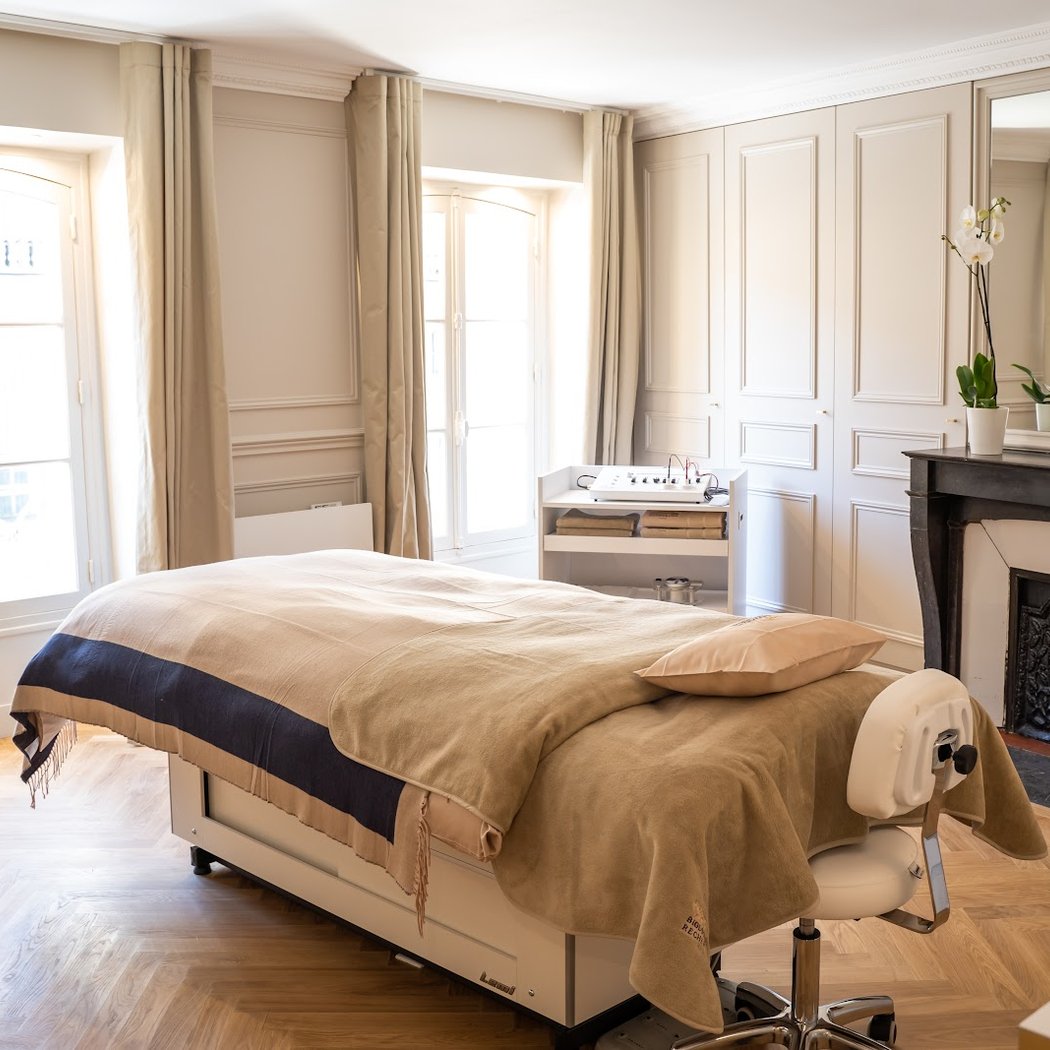 Ambassade Biologique Recherche Paris - Rive Gauche 1
