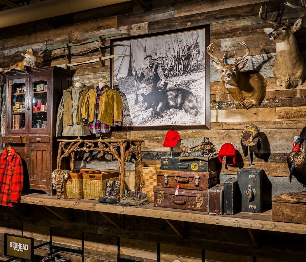 Bass Pro Shops 3