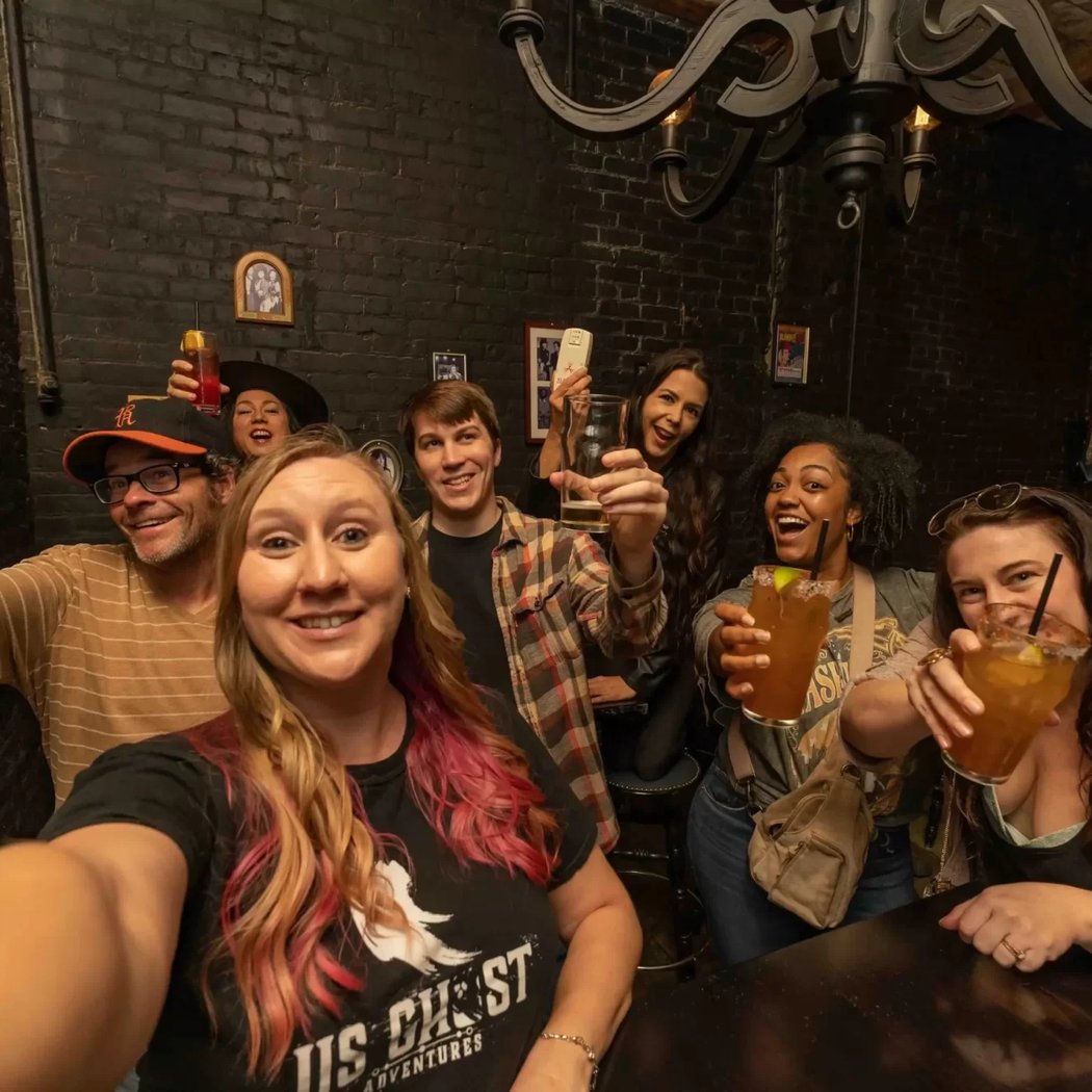 Haunted Pub Crawl - SF Ghosts 1