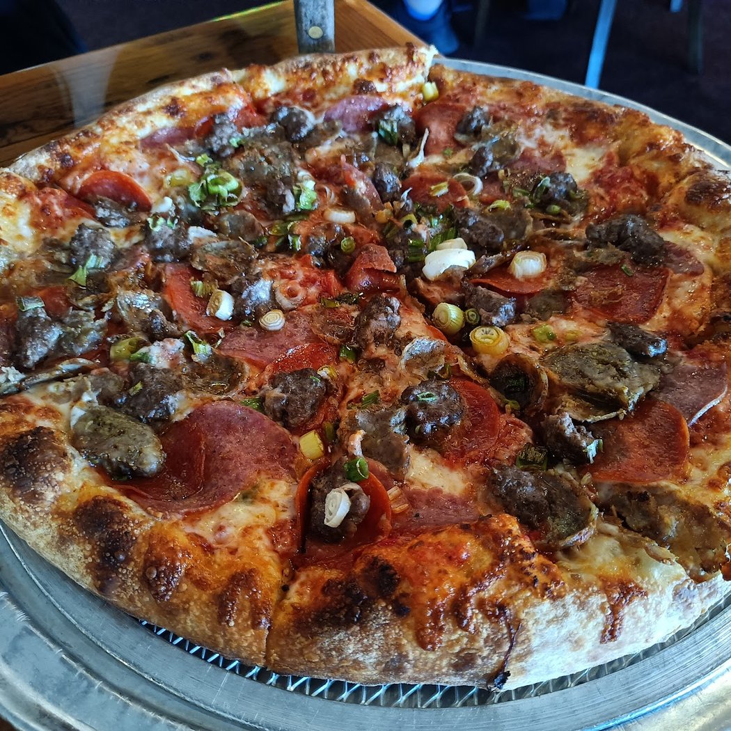 Lo Coco's Authentic Italian Pizzeria 3