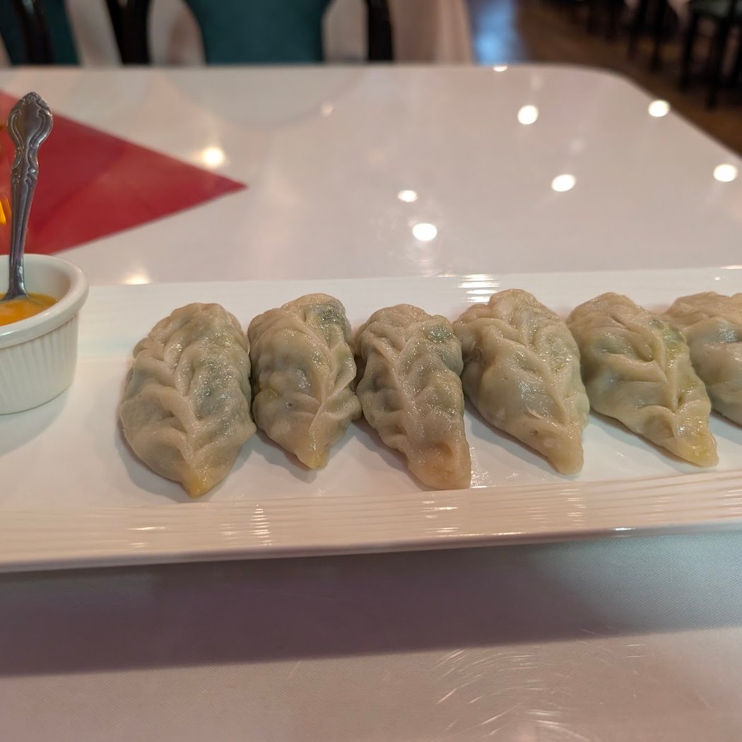 Everest Restaurant 1