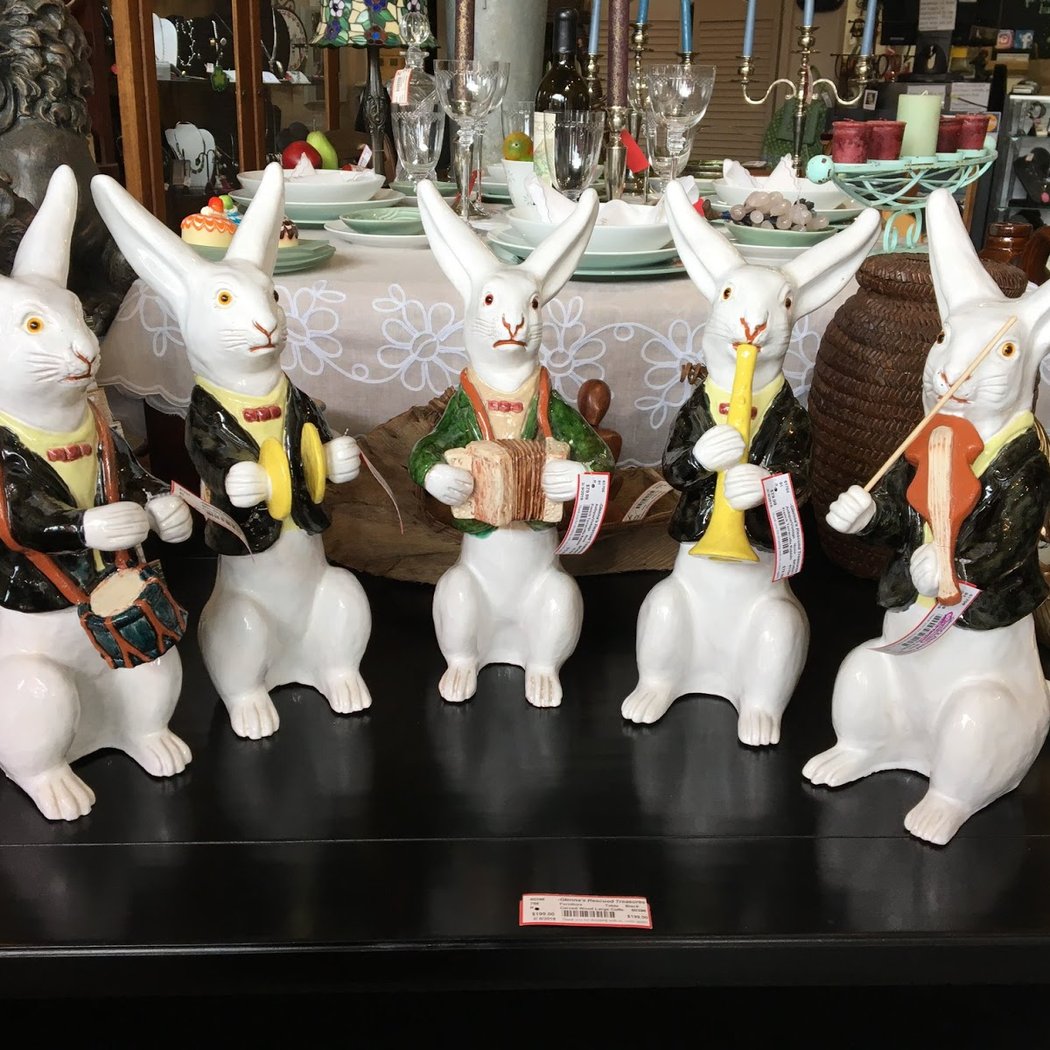 Glenna's Rescued Treasures, LLC 1