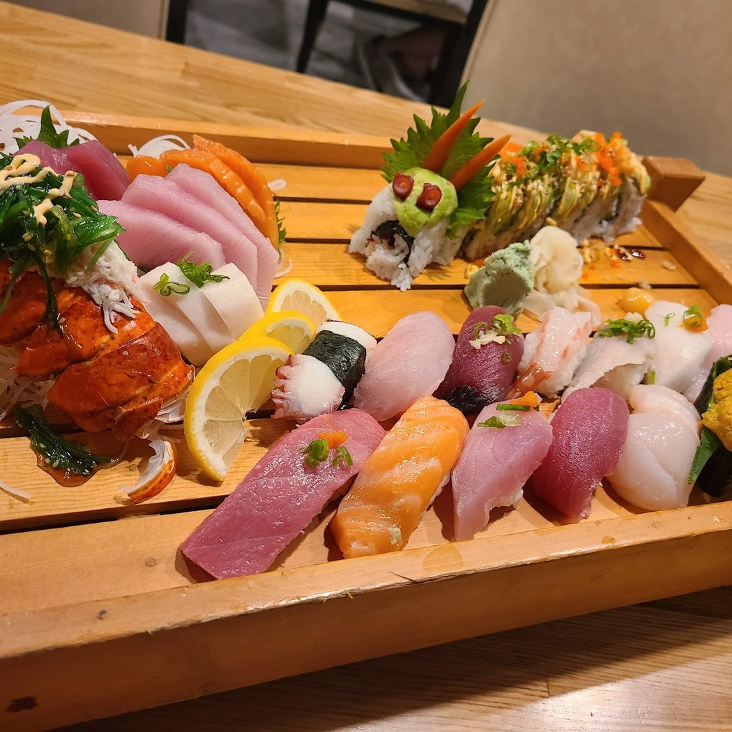 KakaRoto Japanese Restaurant 1