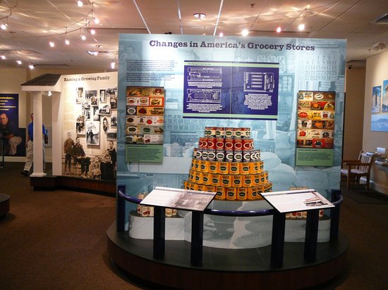 Bush's Visitor Center 1