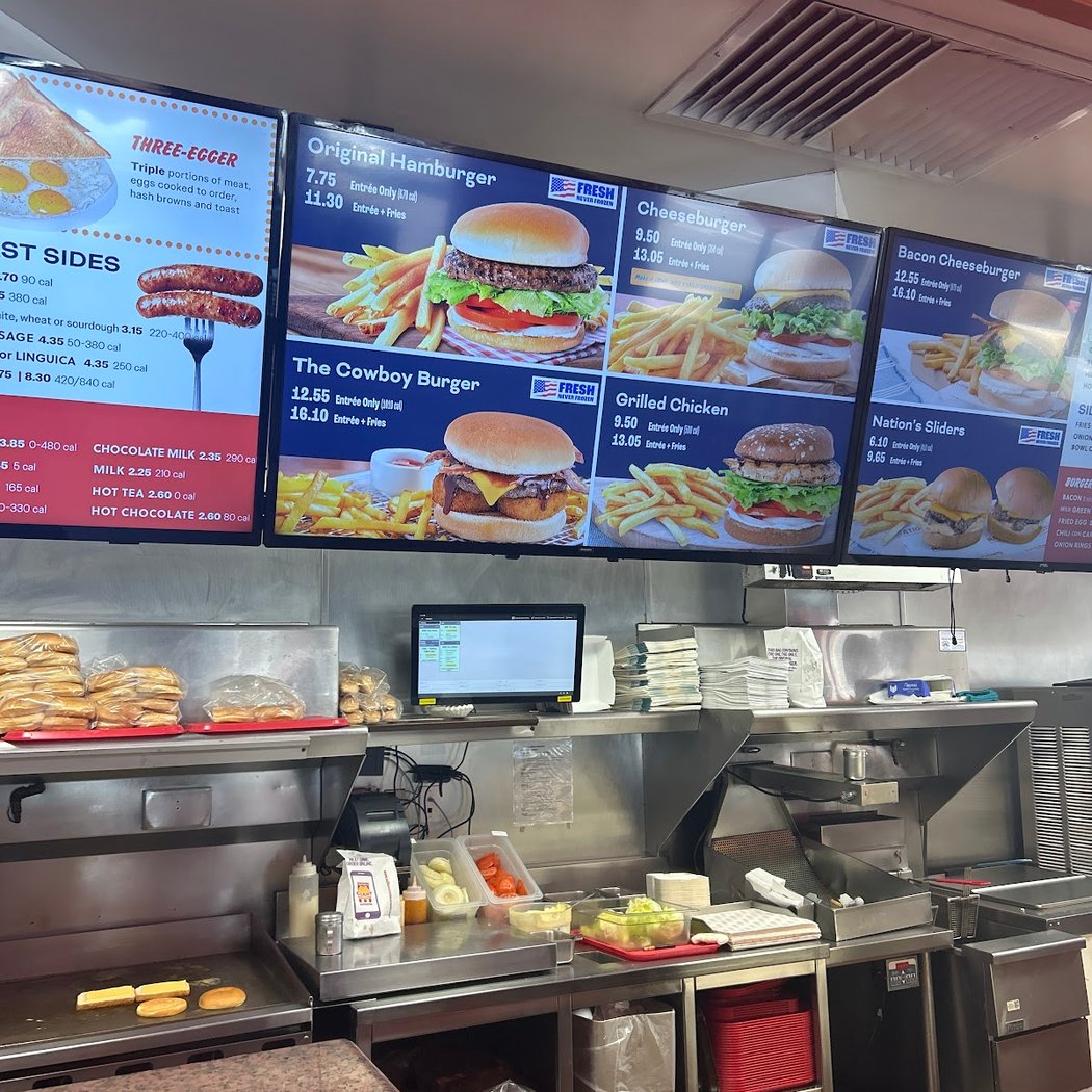 Nation's Giant Hamburgers & Great Pies 3