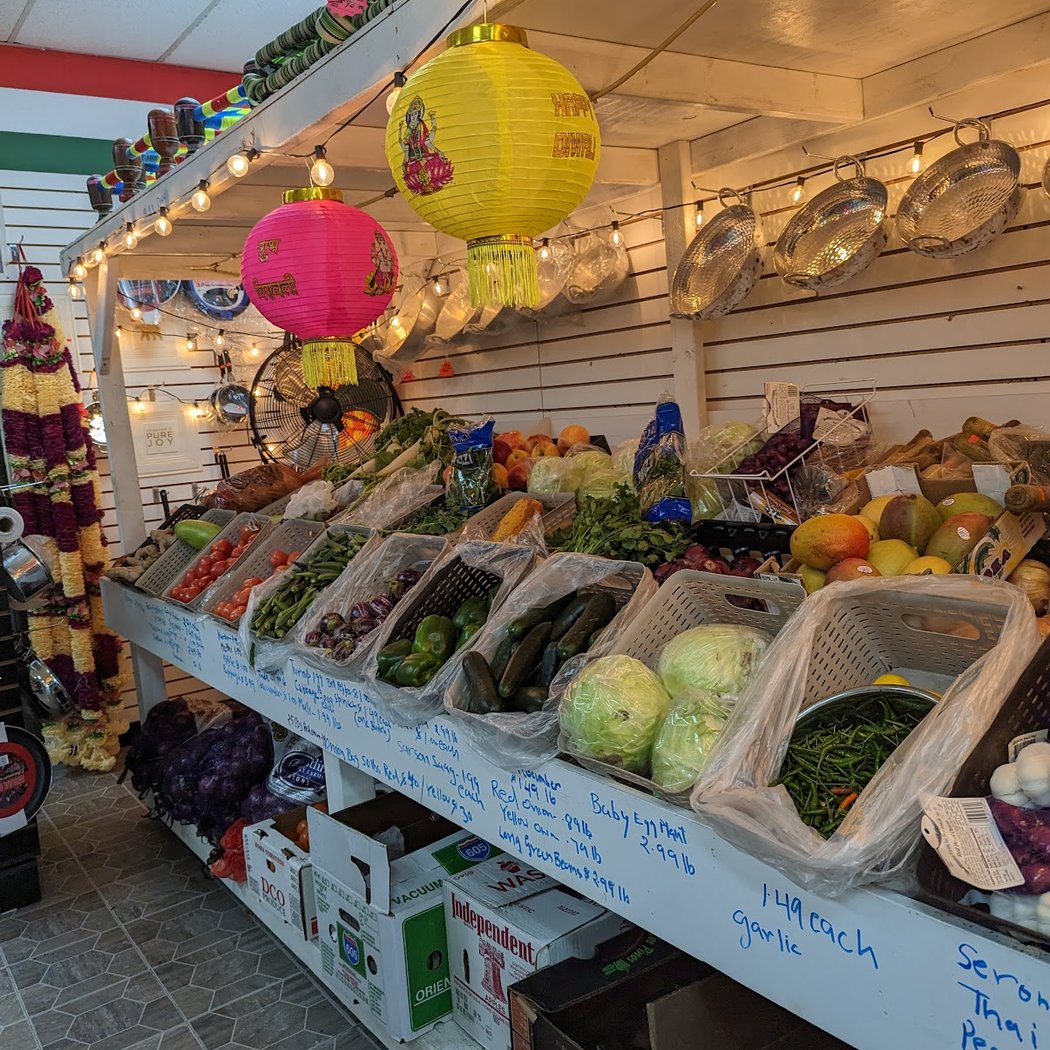 NU DELHI BAZAAR 1