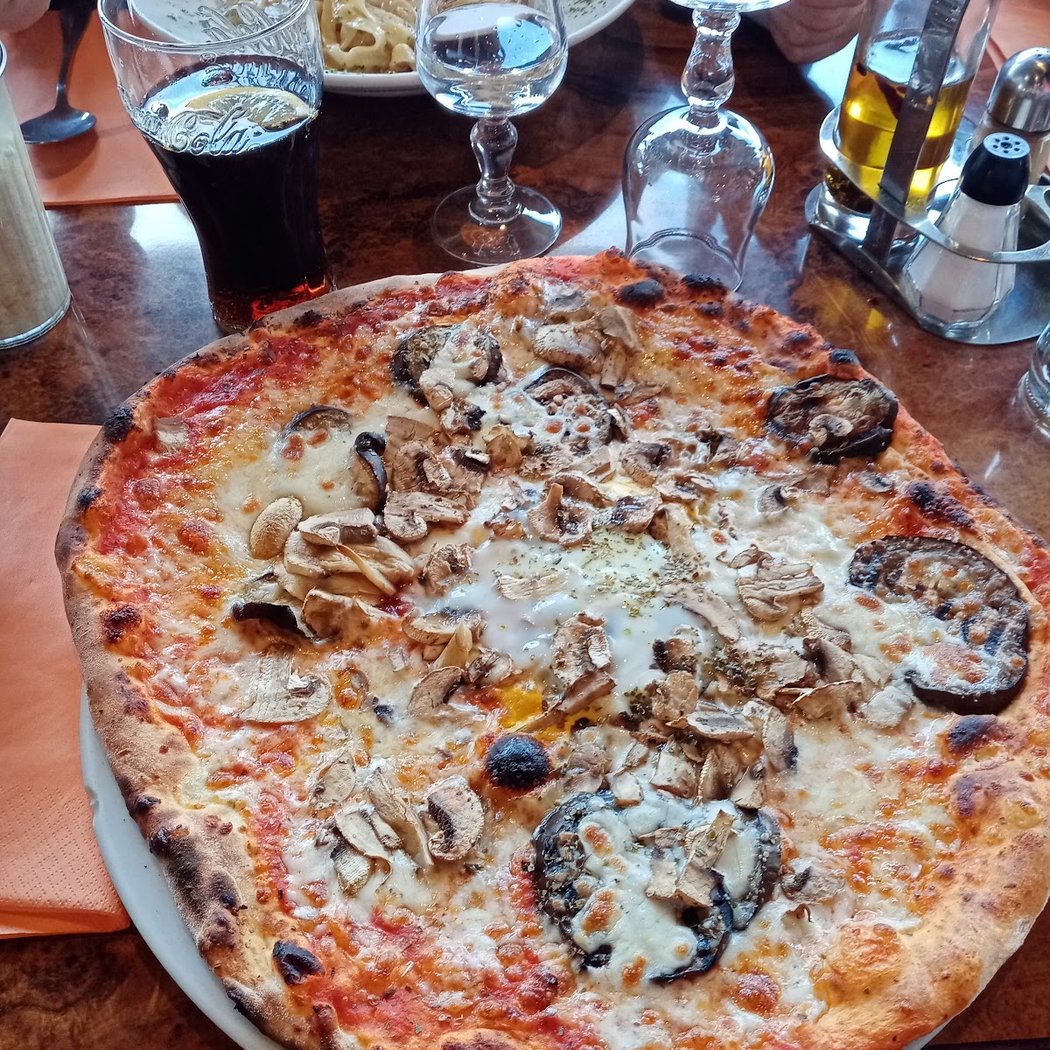 Pizzeria Valentino 3