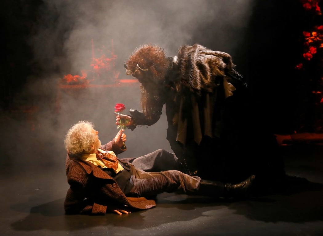 LA BELLE ET LA BÊTE 1
