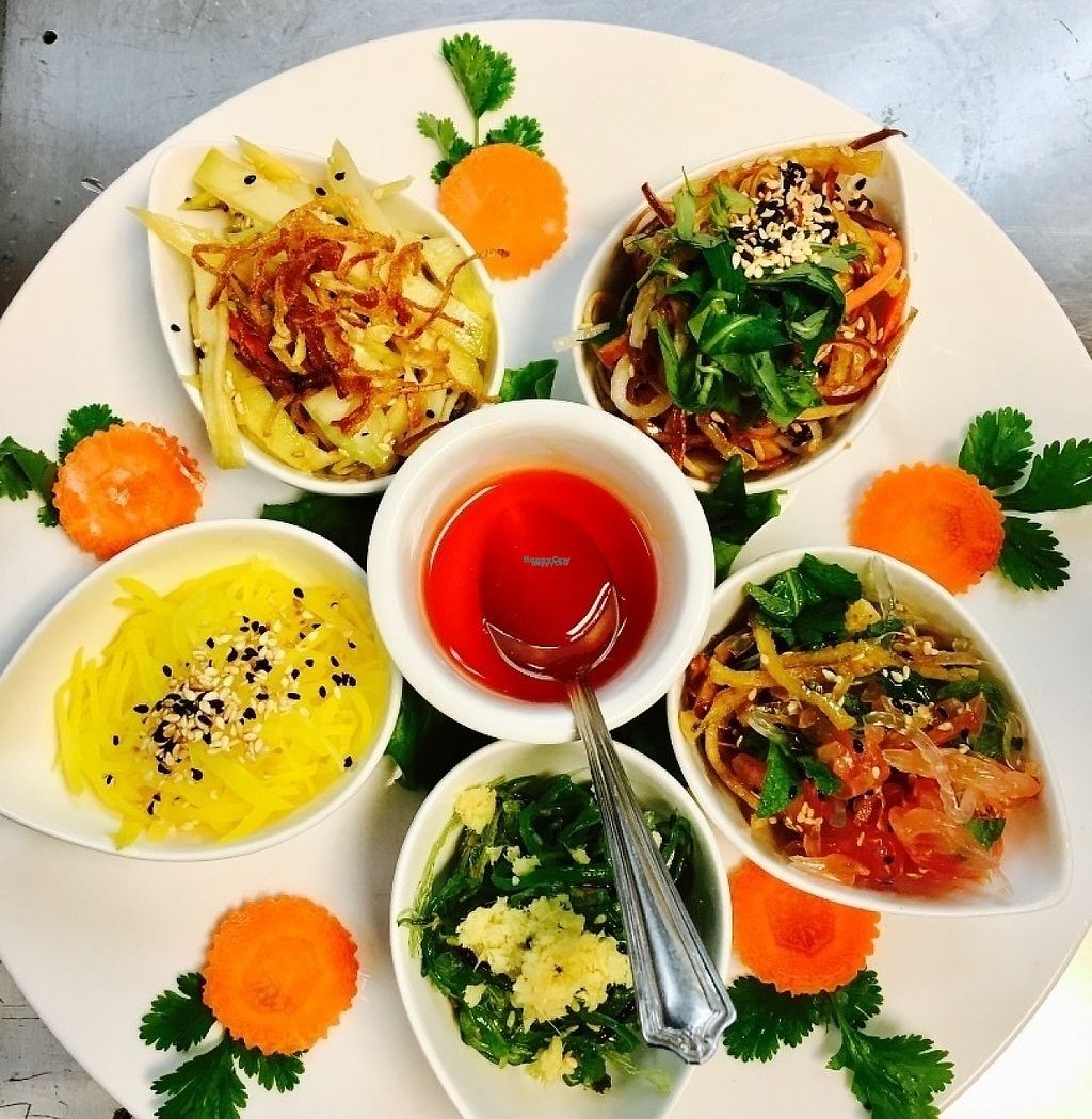 Golden Bamboo Vegetarian Restaurant 1