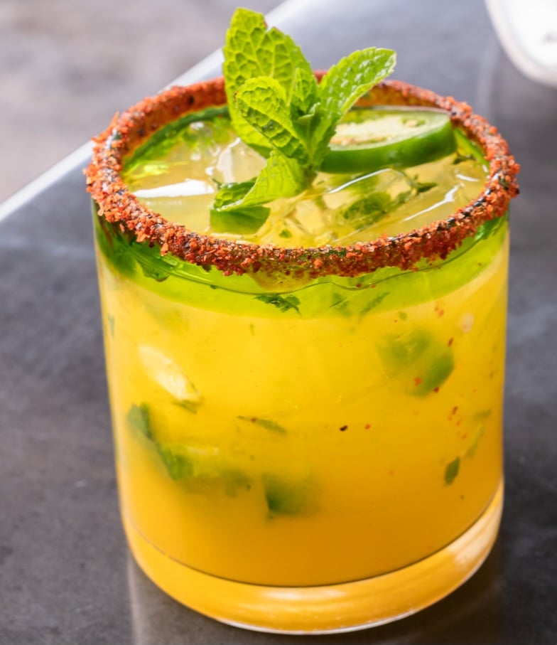 Mr. Mojito Bar & Grill 4