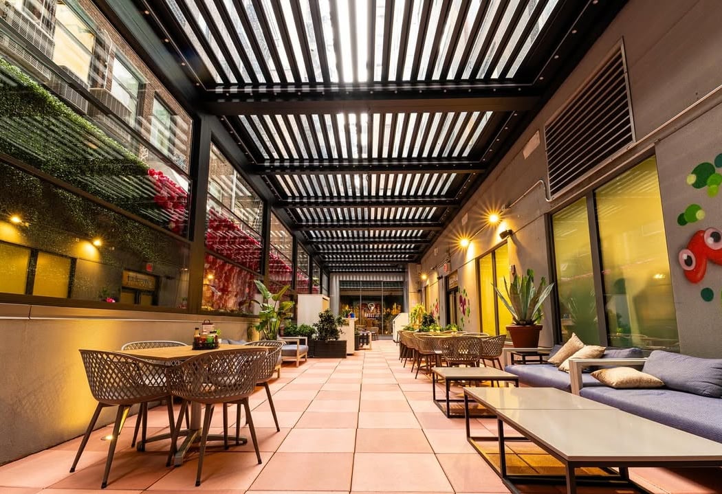 El Lugar Cantina 3