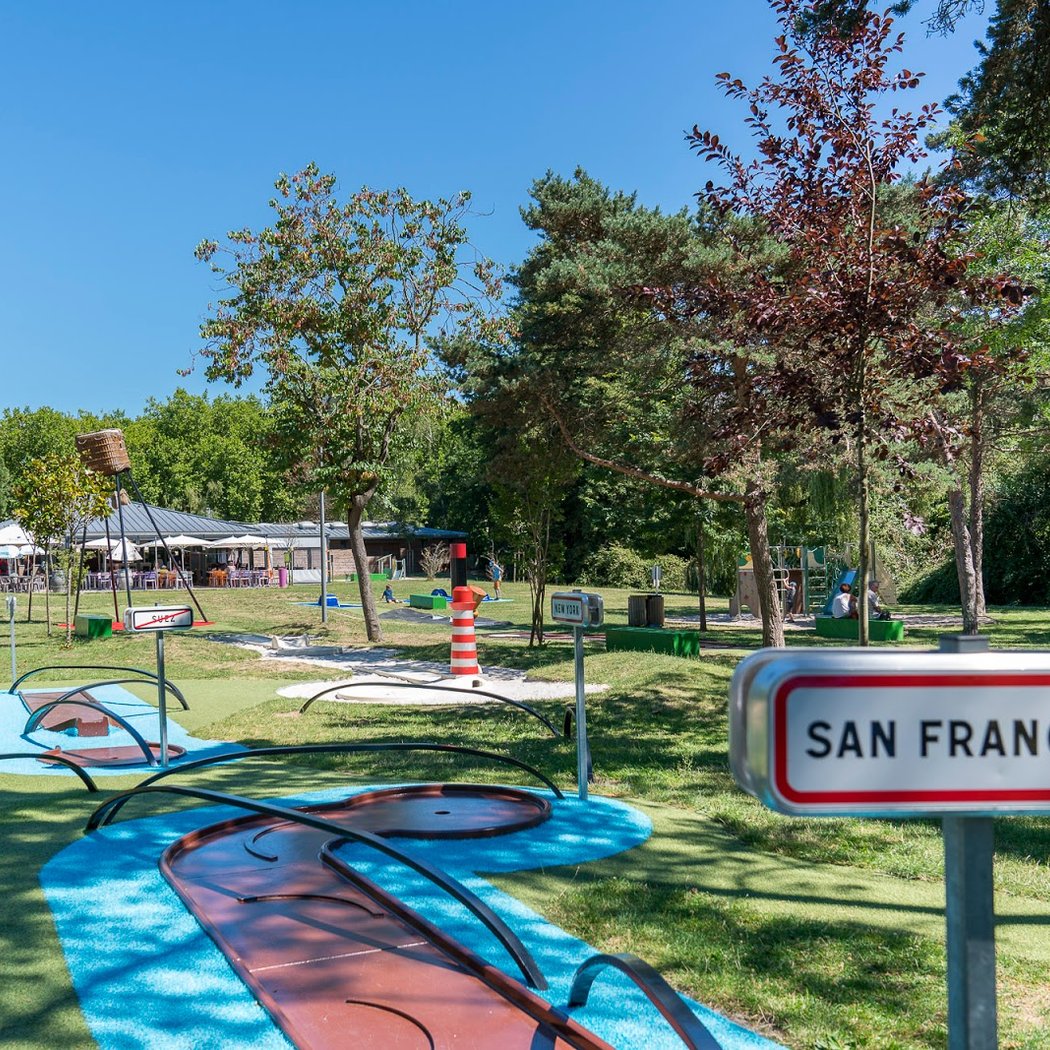 Mini-golf Small extraordinary trips - Nantes 2