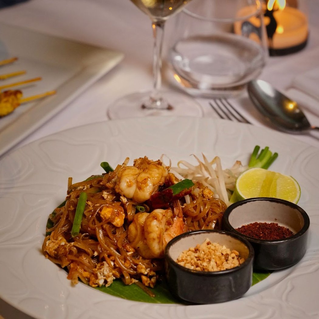 POM Thai Restaurant 1850 1