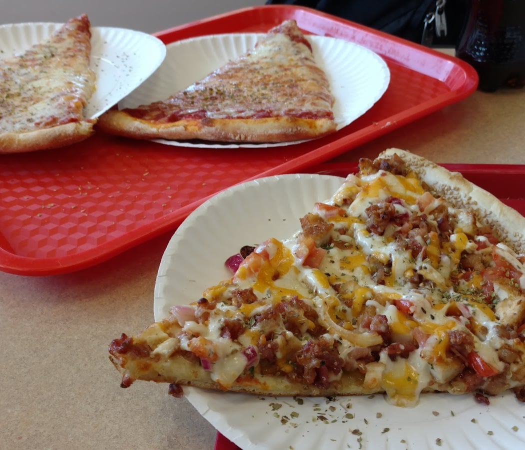 Valentino's Pizzeria & Restaurant 4
