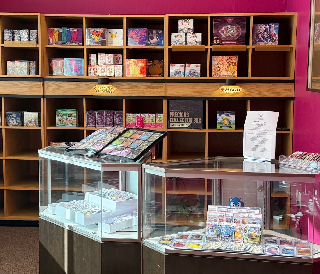 PokeVikie TCG Card Member Store 1