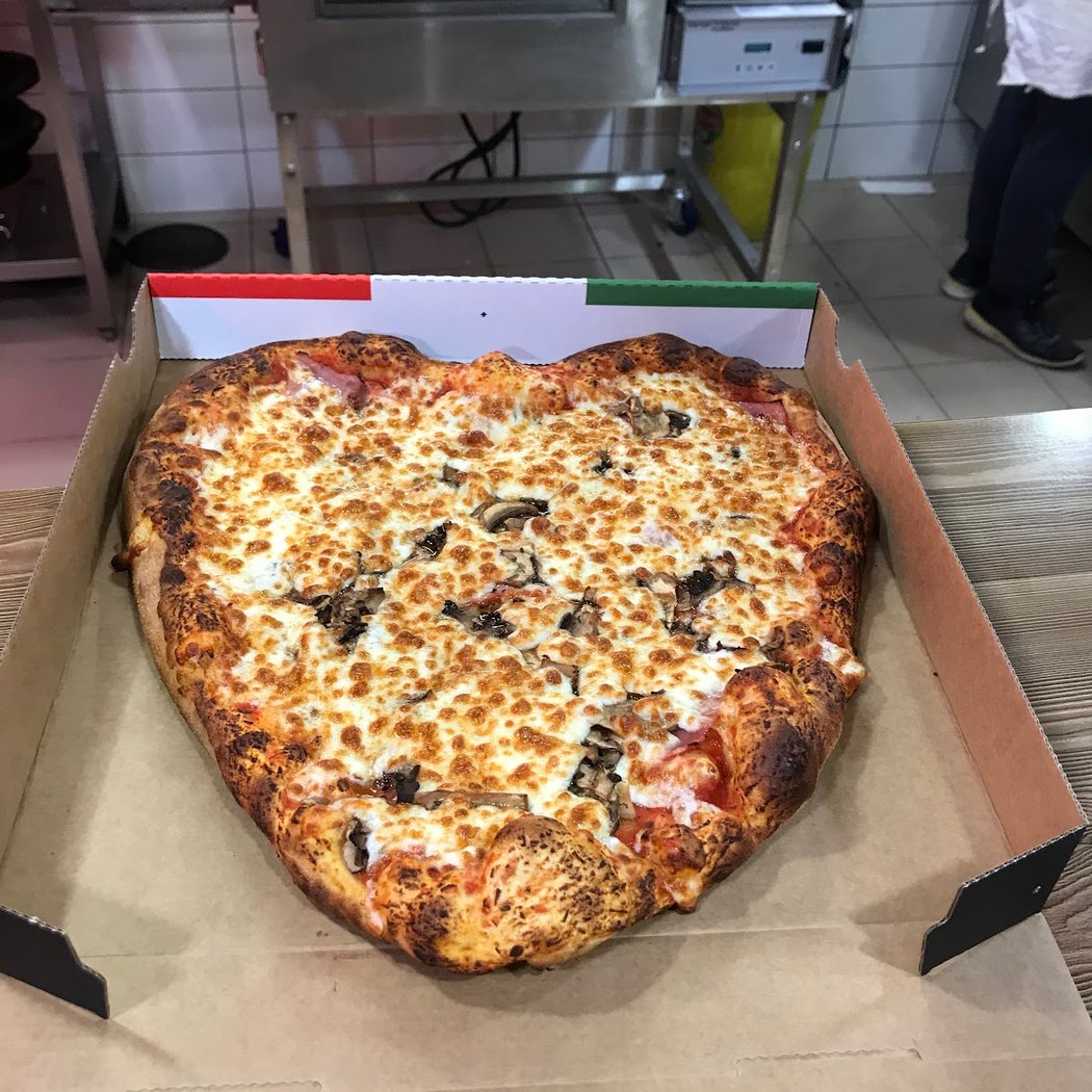 Pizza 2000 1