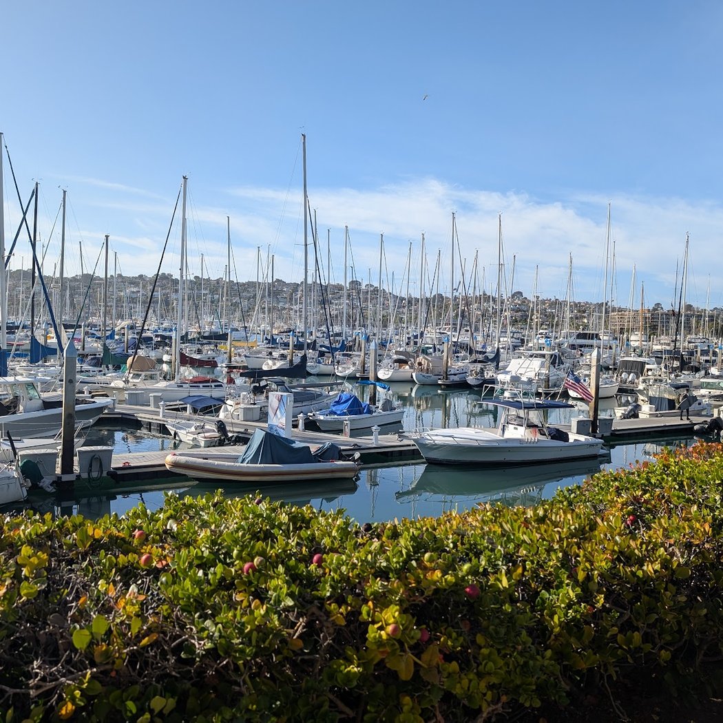 Humphrey's Concerts by the Bay 3
