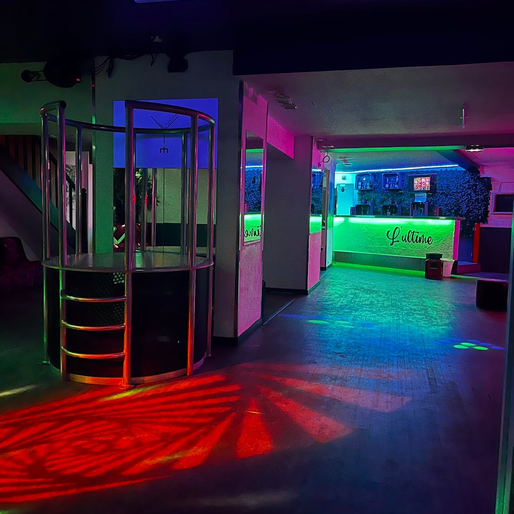 L'ULTIME NIGHT CLUB 2