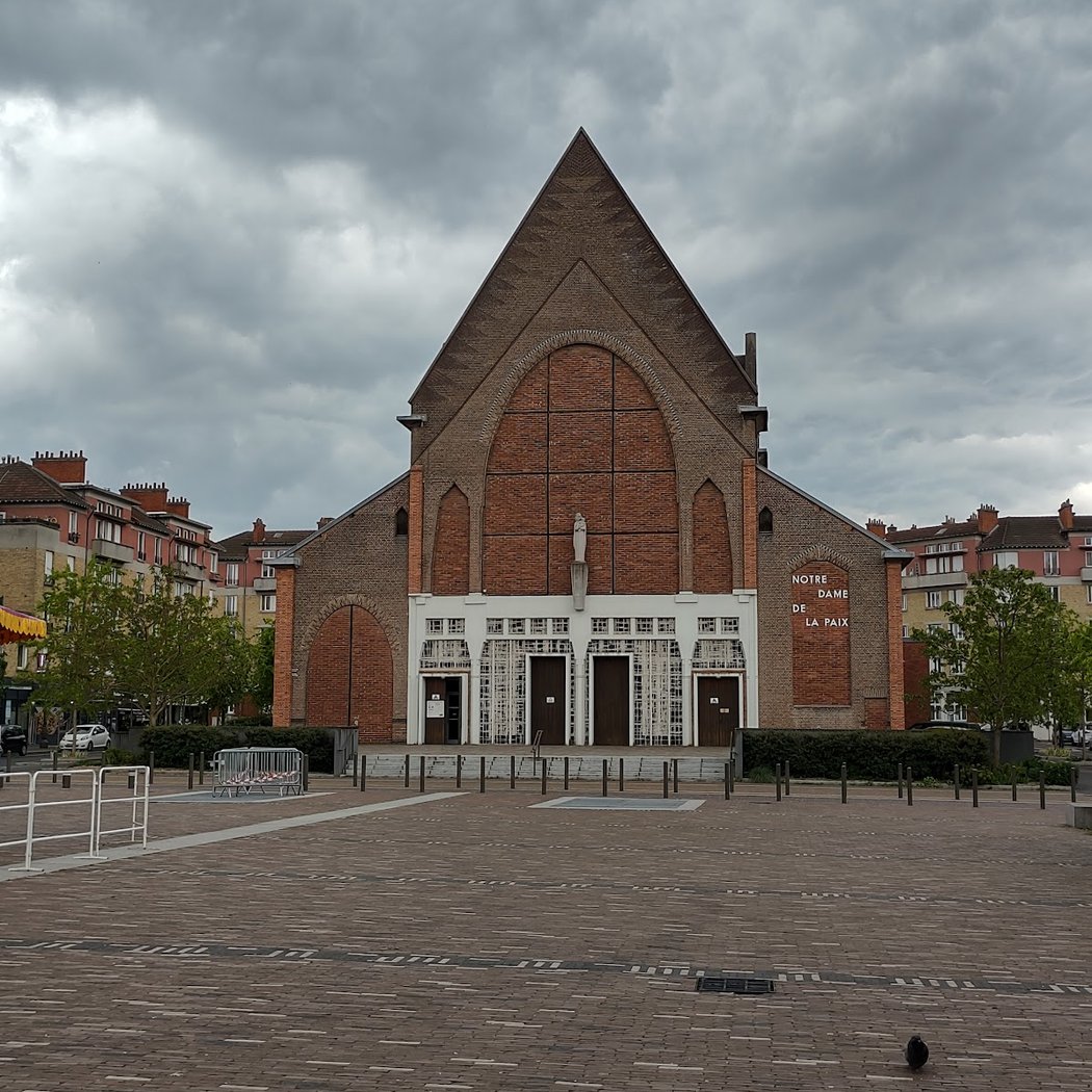 Place de la Paix 2